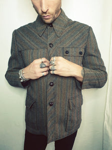 Tweed buttoned jacket