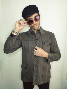 Tweed buttoned jacket